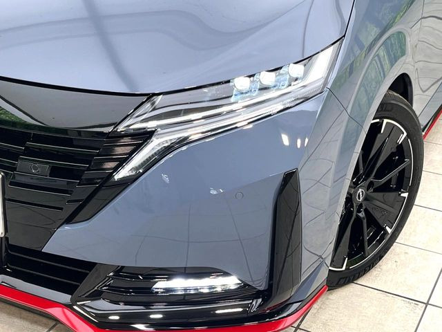 �yLED�w�b�h���C�g�z���V����ԑ��s�����ǍD�Ȏ��E���m�ۂ����S���ĉ^�]�ł��鍂�P�xLED�w�b�h���C�g�𑕔�!�_�����x�������A����d�͂��}�����Ă��܂��B