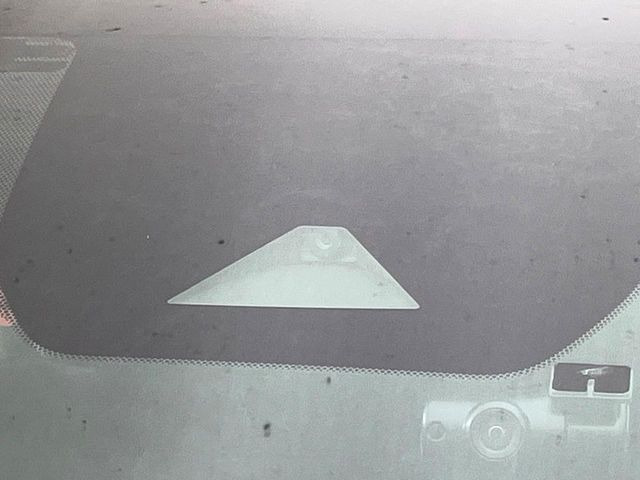 �y�C���e���W�F���g�G�}�[�W�F���V�[�u���[�L�z�t�����g�J�����őO���̎ԗ�����s�҂����m�B�Փ˂������Ȏ��͏Փ˔�Q�y���u���[�L���쓮�A�Փˉ�����T�|�[�g�B�����S�Ƀh���C�u�����y���݂��������܂��B