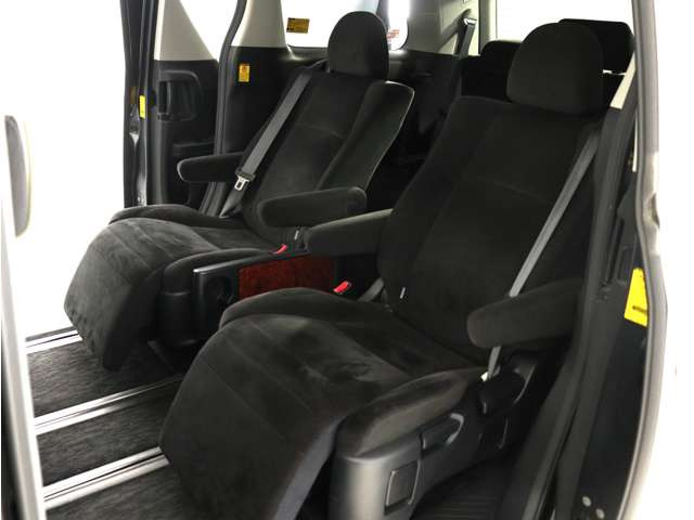 �y�I�b�g�}���t���Z�J���h�V�[�g�z�ő�800mm�̃����O�X���C�h�V�[�g�ƃI�b�g�}���@�\�ɂ�葫���y�X�L�΂������\�ł�!�܂��A�Ђ��|��������܂��̂ŁA���K�ȃh���C�u�����y���݂��������܂�!