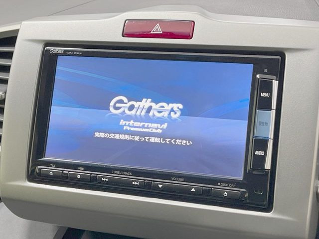 �y�����i�r�z�l�C�̏����i�r�𑕔����Ă���܂��B�i�r�̎g���₷���͂������A�I�[�f�B�I�@�\���[��!�L�����v�◷�s�͂������A�ʋ΂┃�����ȂǕ��i�̃h���C�u���y�����Ȃ�͂���