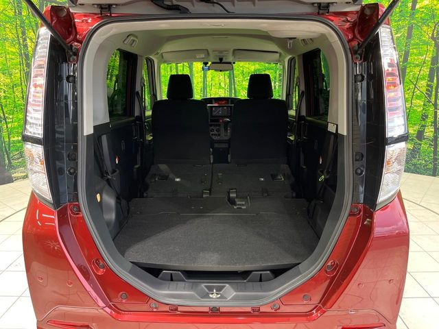 ���i�̂���������ʋ΁A���}���ɏ\���ȉ׎��X�y�[�X���m�ۂ��Ă���܂��B�Z�J���h�V�[�g��|���ƁA�傫�ȉו��̐ύڂ��\�ł���