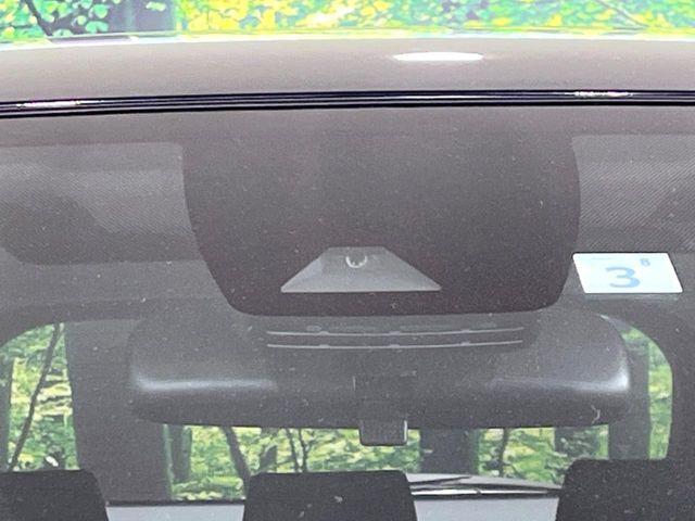 �y�g���^�Z�[�t�e�B�Z���X�z���s���ɑO���̎ԗ�����F�����A�Փ˂������Ȏ��͌x��ƃu���[�L�ŏՓˉ���Ɣ�Q�y�����A�V�X�g�B�����S�Ƀh���C�u�����y���݂��������܂��B