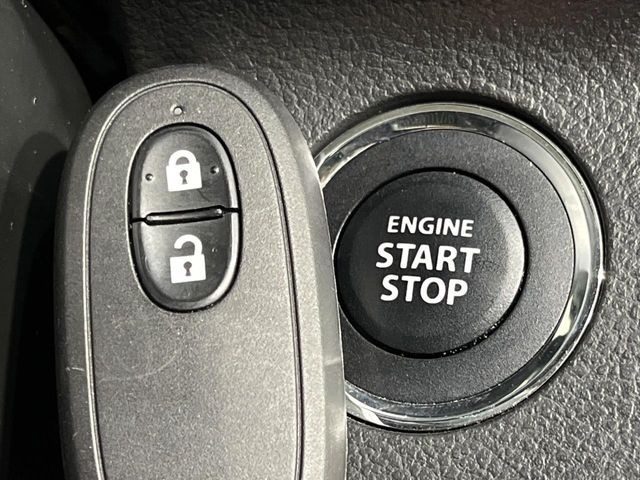 �y�L�[���X�X�^�[�g�V�X�e���z�J�o����|�P�b�g�ɓ��ꂽ�܂܂ł��h�A�̎{���E�������\�ȃX�}�[�g�L�[�𑕔��B�G���W���̃I���E�I�t�����J�M�����o���K�v����������Ƃ��Ă��֗��ł���