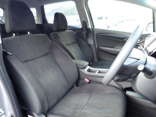 �t�����g�V�[�g�A��ԗǍD�ň��S�ł��B�傫�ȉ�����Ȃ����S�ł�