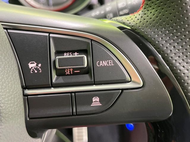 �y�A�_�v�e�B�u�N���[�Y�R���g���[���z�������H�ł̒��������s���y��!!�����ő��x��ۂN���[�Y�R���g���[�����A�Փˌy���V�X�e���ƘA�g���A�O���̎ԗ������m���ĎԊԂ�ۂ悤�ɑ��x���߂��Ă���܂�!!