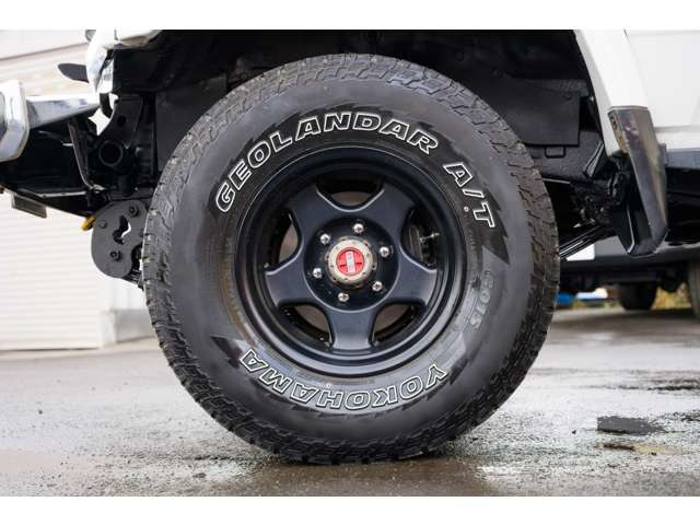 �^�C���T�C�Y��285/75R16�ɂȂ�܂��B