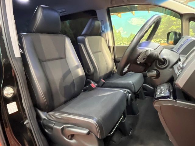 �y�n�[�t���U�[�V�[�g�z�������ƍ���S�n�𗼗������l�C�̃V�[�g���w�ʁE���ʂ̃t�@�u���b�N�f�ނ́A�ʋC���̗ǂ��⊊��ɂ����ɗD��Ă��܂��B�C���╞���ɍ��E���ꂸ���K�ɂ���肢�������܂��B