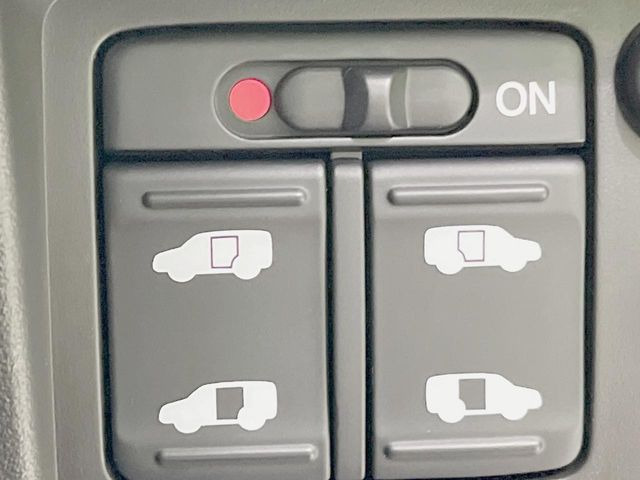 �y�����p���[�X���C�h�h�A�z�X�}�[�g�L�[��^�]�Ȃ̃X�C�b�`�Ō�ȗ����X���C�h�h�A�̊J���\���d��������͂����ăh�A���J����K�v�������A�����Ȃ��q�l�ł��ȒP�ɊJ���߂ł����K�ł���