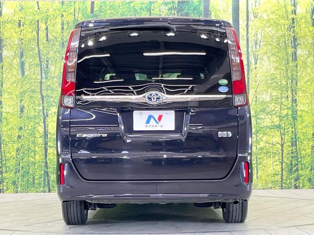 安心の最長10年・走行無制限保証(有償)をご用意。保証内容も充実はもちろん、無料点検&オイル交換や、年中無休の全国・24時間ロードサービスも付帯されておりますのでご安心下さい。