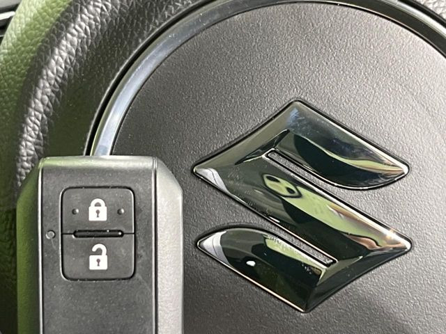 �y�L�[���X�X�^�[�g�V�X�e���z�J�o����|�P�b�g�ɓ��ꂽ�܂܂ł��h�A�̎{���E�������\�ȃX�}�[�g�L�[�𑕔��B�G���W���̃I���E�I�t�����J�M�����o���K�v����������Ƃ��Ă��֗��ł���