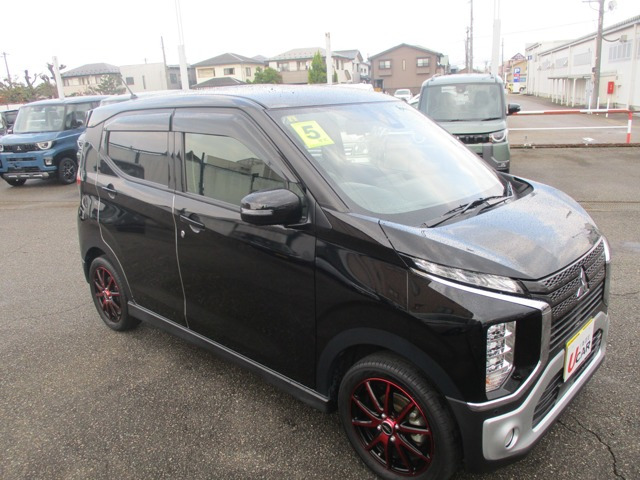 eKクロスT プレミアム 4WD