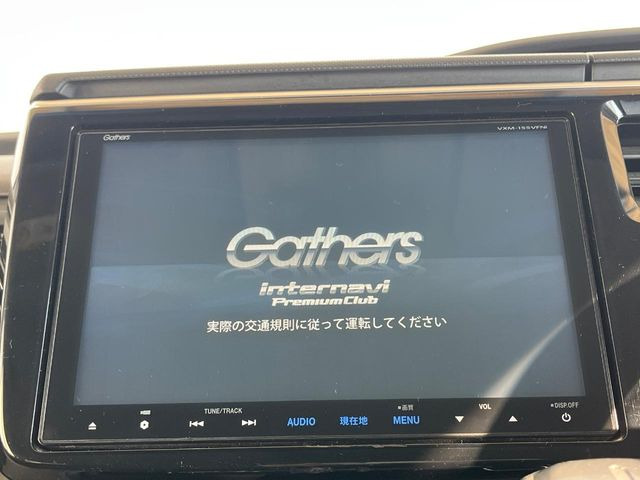 �y�����i�r�z�l�C�̏����i�r�𑕔����Ă���܂��B�i�r�̎g���₷���͂������A�I�[�f�B�I�@�\���[��!�L�����v�◷�s�͂������A�ʋ΂┃�����ȂǕ��i�̃h���C�u���y�����Ȃ�͂���