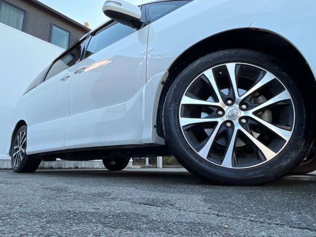 �y����18�C���`�A���~�z�C�[���z�O�ςɃ}�b�`���������A���~�z�C�[���𑕒����Ă���܂��B�e��ЊO�A���~�z�C�[����A�X�^�b�h���X�^�C�����戵�����Ă���܂��B���񂲑��k����������