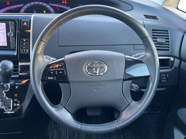 �y�����v�����X�e�A�����O�z�㎿�Ȋv���g�p���邱�ƂŁA��ɂ����������݂ƂĂ��^�]���₷���n���h���ł���