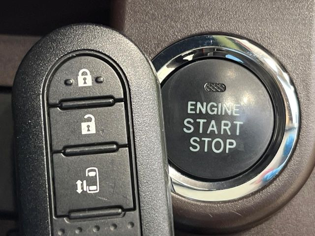 �y�X�}�[�g�L�[�z�J�o����|�P�b�g�ɓ��ꂽ�܂܂ł��h�A�̎{���E�������\�ȃX�}�[�g�L�[�𑕔��B�G���W���̃I���E�I�t�����J�M�����o���K�v����������Ƃ��Ă��֗��ł���