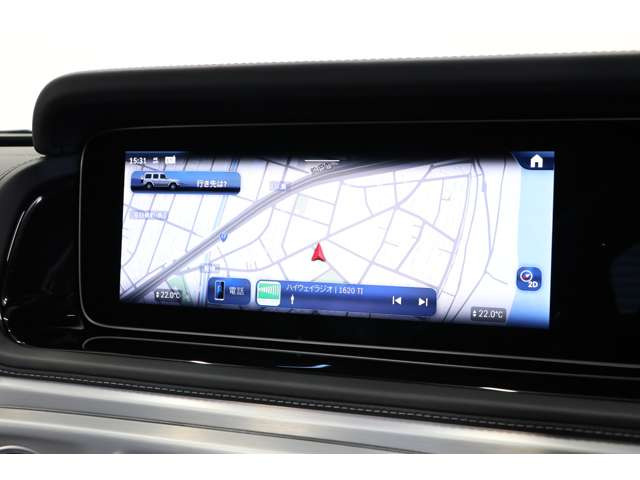 ワイドディスプレイとMBUXインターフェースにより、ナビ・オーディオ・車両情報を一元管理でき、ラグジュアリーかつ先進的なドライビング体験を提供します。