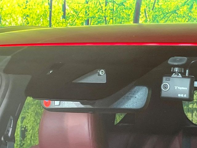 �y�X�}�[�g�V�e�B�u���[�L�T�|�[�g�z�ᑬ���s���ɑO���̎ԗ�����F�����A�Փ˂������Ȏ��͌x��ƃu���[�L�ŏՓˉ���Ɣ�Q�y�����A�V�X�g�B�����S�Ƀh���C�u�����y���݂��������܂��B