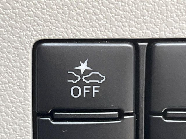 �y�X�}�[�g�A�V�X�g�z���s���ɑO���̎ԗ�����F�����A�Փ˂������Ȏ��͌x��ƃu���[�L�ŏՓˉ���Ɣ�Q�y�����A�V�X�g�B�����S�Ƀh���C�u�����y���݂��������܂��B