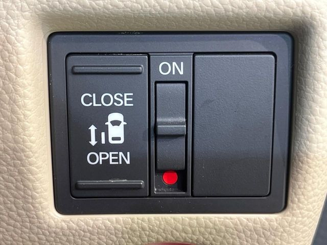 �y�p���[�X���C�h�h�A�z�X�}�[�g�L�[��^�]�Ȃ̃X�C�b�`�ŃX���C�h�h�A�̊J���\���d��������͂����ăh�A���J����K�v�������A���������q�l�ł��A�d���ו��������Ă��鎞�����N�ɊJ���߂ł��܂���