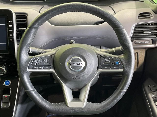 �y�����v�����X�e�A�����O�z�㎿�Ȋv���g�p���邱�ƂŁA��ɂ����������݂ƂĂ��^�]���₷���n���h���ł���