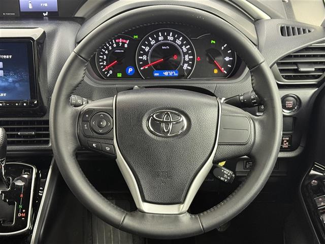 ヴォクシー2.0 ZS 煌III