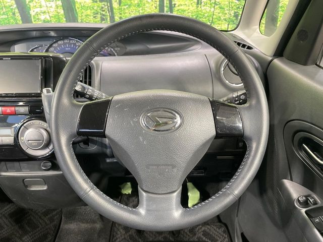 �y�����v�����X�e�A�����O�z�㎿�Ȋv���g�p���邱�ƂŁA��ɂ����������݂ƂĂ��^�]���₷���n���h���ł���