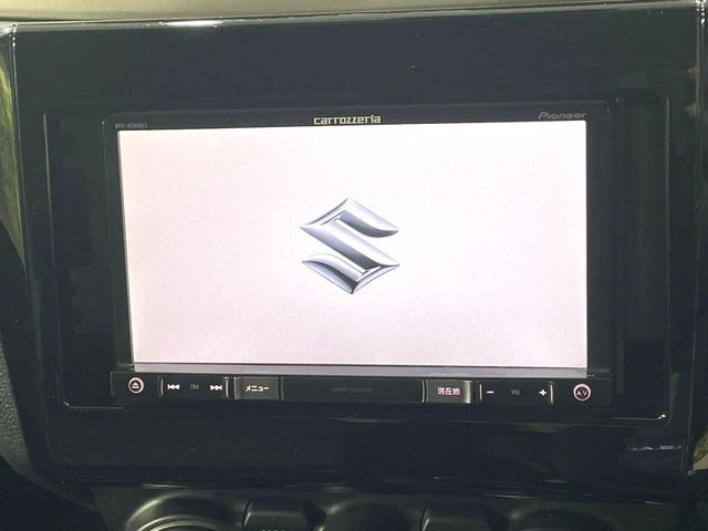 �y�����i�r�z�l�C�̏����i�r�𑕔����Ă���܂��B�i�r�̎g���₷���͂������A�I�[�f�B�I�@�\���[��!�L�����v�◷�s�͂������A�ʋ΂┃�����ȂǕ��i�̃h���C�u���y�����Ȃ�͂���