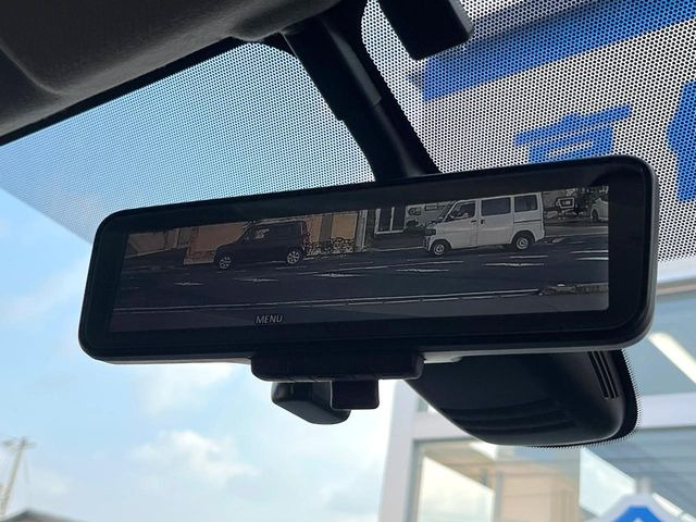 �y�C���e���W�F���g���[���~���[�z��Ȃ̑傫�ȉו��⓯��҂Ō�����m�F���Â炢���ł����S!�J�������B�e�����ԗ�����̉f�������[���~���[���ɕ\���B�N���A�Ȏ��E�ŏ󋵂̊m�F���\�ł�!