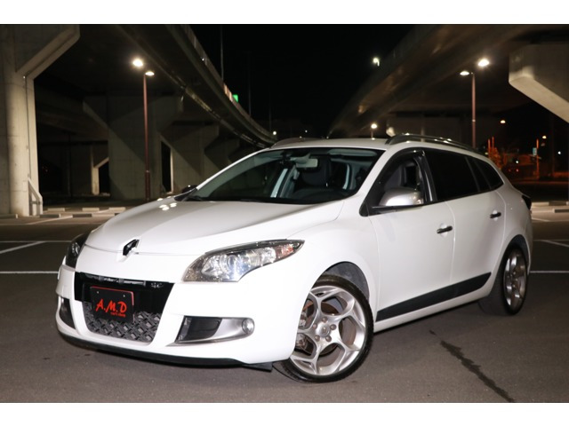 メガーヌエステートGT