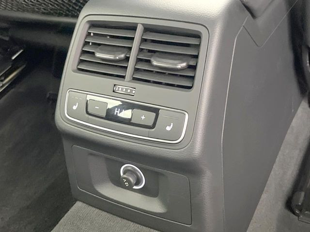 ���S�ȃV�[�g�q�[�^�[:���������ӂ�郌�U�[�V�[�g�ɁA�O�ȁE��ȂɃV�[�g�q�[�^�[�𓋍ڂ��Ă���܂��B