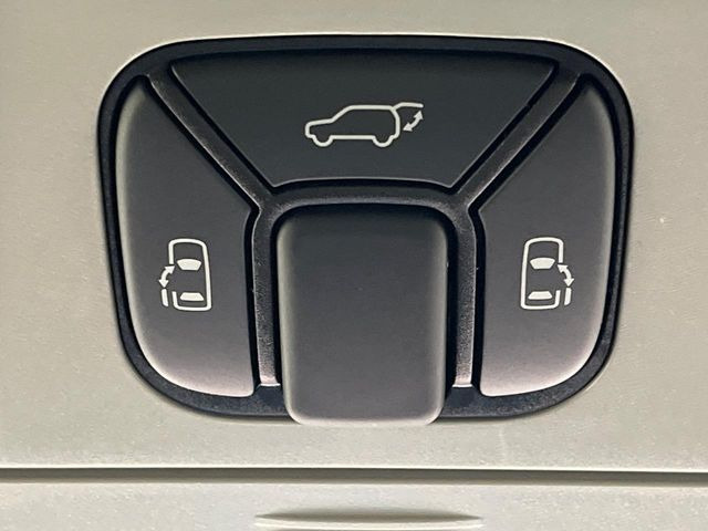 �y�����p���[�X���C�h�h�A�z�X�}�[�g�L�[��^�]�Ȃ̃X�C�b�`�Ō�ȗ����X���C�h�h�A�̊J���\���d��������͂����ăh�A���J����K�v�������A�����Ȃ��q�l�ł��ȒP�ɊJ���߂ł����K�ł���