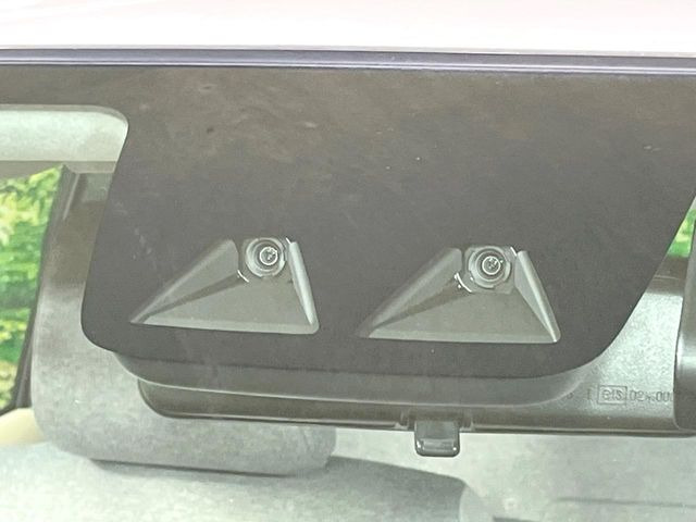 �y�g���^�Z�[�t�e�B�Z���X�z���s���ɑO���̎ԗ�����F�����A�Փ˂������Ȏ��͌x��ƃu���[�L�ŏՓˉ���Ɣ�Q�y�����A�V�X�g�B�����S�Ƀh���C�u�����y���݂��������܂��B