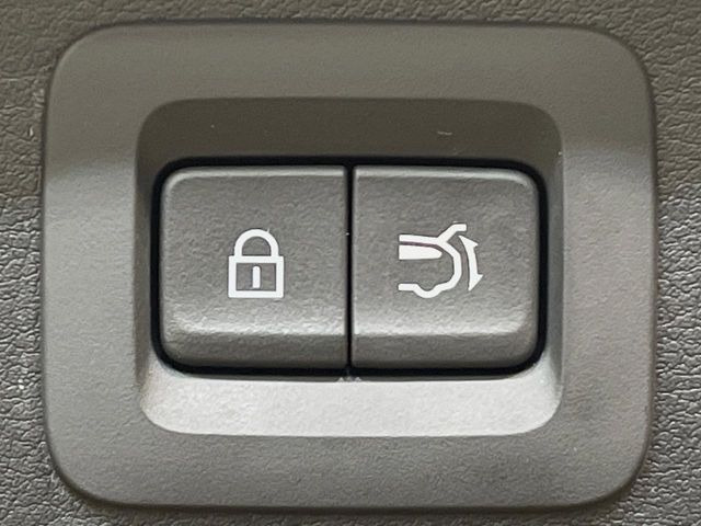 �y�p���[�o�b�N�h�A�z�X�}�[�g�L�[��^�]�Ȃ̃{�^�������������Ń��A�Q�[�g�������ŊJ���܂�!�ו��������Ă��鎞��A�����ʒu�ɂ���o�b�N�h�A��߂�ۂɕ֗��ȋ@�\�ł���