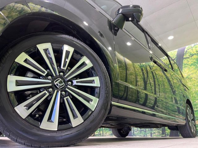 �y����17�C���`�A���~�z�C�[���z�O�ςɃ}�b�`���������A���~�z�C�[���𑕒����Ă���܂��B�e��ЊO�A���~�z�C�[����A�X�^�b�h���X�^�C�����戵�����Ă���܂��B���񂲑��k����������