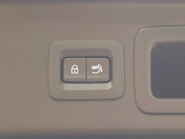 �y�p���[�o�b�N�h�A�z�X�}�[�g�L�[��^�]�Ȃ̃{�^�������������Ń��A�Q�[�g�������ŊJ���܂�!�ו��������Ă��鎞��A�����ʒu�ɂ���o�b�N�h�A��߂�ۂɕ֗��ȋ@�\�ł���