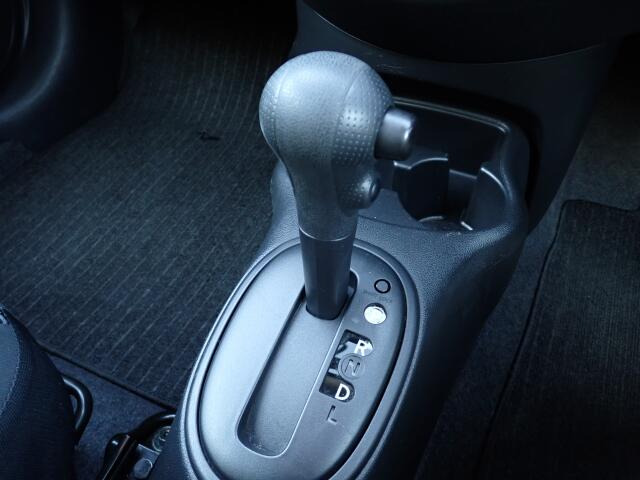 ���Еۏ؂ł͔[�ԓ����瑖�s�����������ŁA���Օi�������S�Ă̕��i��1�N�ԕۏ؂��܂��B(�����ԗ��Ɋւ��ĉˑ����u�͕ۏؑΏۊO�ƂȂ�܂�)(�O���Y�Ԃ͋���5,000km�܂Ŕ��N��)