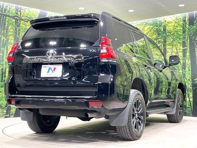 ☆全国のネクステージからお取り寄せが可能※!遠方の店舗に展示してあるクルマが気になる場合も、最寄りの店舗でご覧いただくことが可能です!是非私たちに要望をお聞かせください!※別途費用