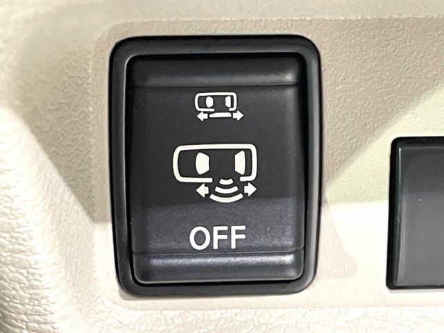 �y�p���[�X���C�h�h�A�z�X�}�[�g�L�[��^�]�Ȃ̃X�C�b�`�ŃX���C�h�h�A�̊J���\���d��������͂����ăh�A���J����K�v�������A���������q�l�ł��A�d���ו��������Ă��鎞�����N�ɊJ���߂ł��܂���