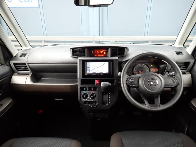 �C���p�l�摜�ɂȂ�܂��B�ԓ��͐��Ǝ҂ɂĎ����N���[�j���O�{�H�ς݂Ȃ̂ŁA��ϐ����ł��B