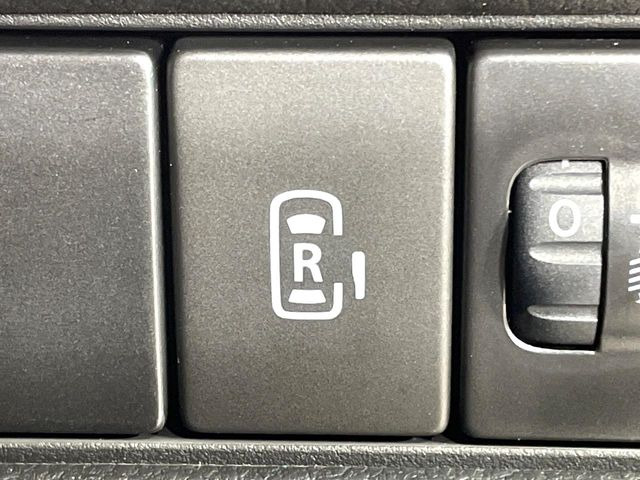 �y�p���[�X���C�h�h�A�z�X�}�[�g�L�[��^�]�Ȃ̃X�C�b�`�ŃX���C�h�h�A�̊J���\���d��������͂����ăh�A���J����K�v�������A���������q�l�ł��A�d���ו��������Ă��鎞�����N�ɊJ���߂ł��܂���