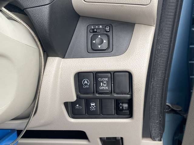 ���X�͎Ԃ̕i���Ɏ��M�������Ă��܂�!�Ȃ̂ŁA���܂��܂Ȋp�x����70���ȏ�̂��ʐ^�ڂ��Ă��܂��B