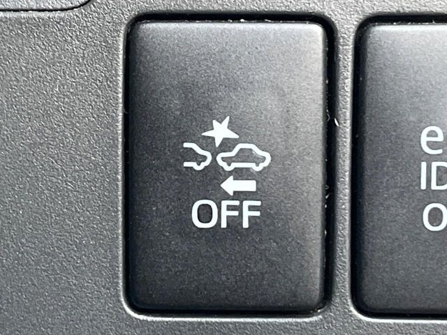 �y�X�}�[�g�A�V�X�g�z���s���ɑO���̎ԗ�����F�����A�Փ˂������Ȏ��͌x��ƃu���[�L�ŏՓˉ���Ɣ�Q�y�����A�V�X�g�B�����S�Ƀh���C�u�����y���݂��������܂��B