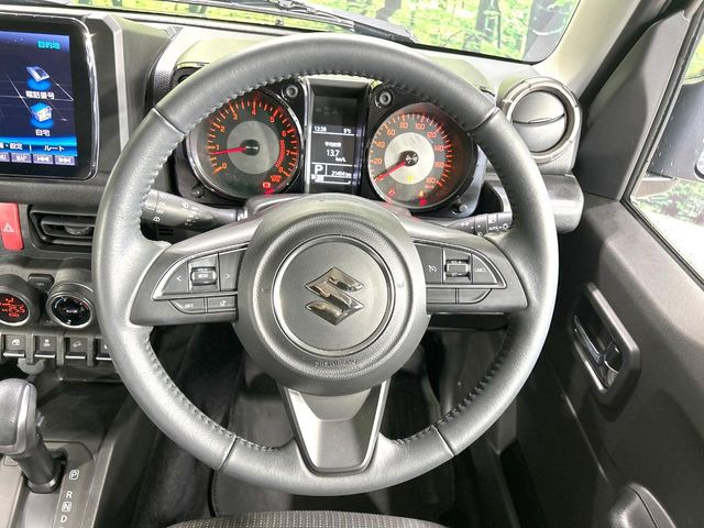 �y�����v�����X�e�A�����O�z�㎿�Ȋv���g�p���邱�ƂŁA��ɂ����������݂ƂĂ��^�]���₷���n���h���ł���