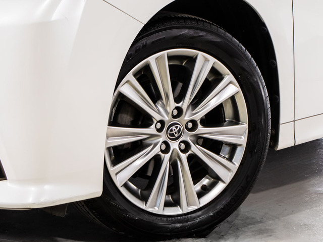 ★各種カスタム!★エアロ取付、社外アルミホイール換装承っております!