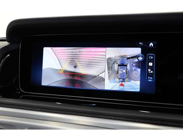 後方視界をサポートする高解像度バックカメラを装備。駐車や縦列駐車も安心して行えます。360度カメラシステム搭載により、車両全体の周囲を確認可能。狭い道や駐車場でも安心・安全に操作できます。