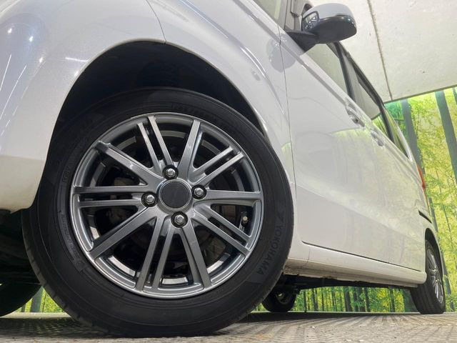 �y14�C���`�A���~�z�C�[���z�O�ςɃ}�b�`�����A���~�z�C�[���𑕒����Ă���܂��B�e��A���~�z�C�[����A�X�^�b�h���X�^�C�����戵�����Ă���܂��B���񂲑��k����������