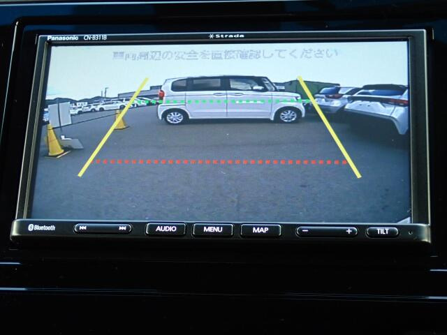 �o�b�N�J�����������Ă���܂��B���Ԏ��ɑ�ϖ��ɗ����܂�������Ԃ����ȕ��ɂ��֗��@�\�ł���