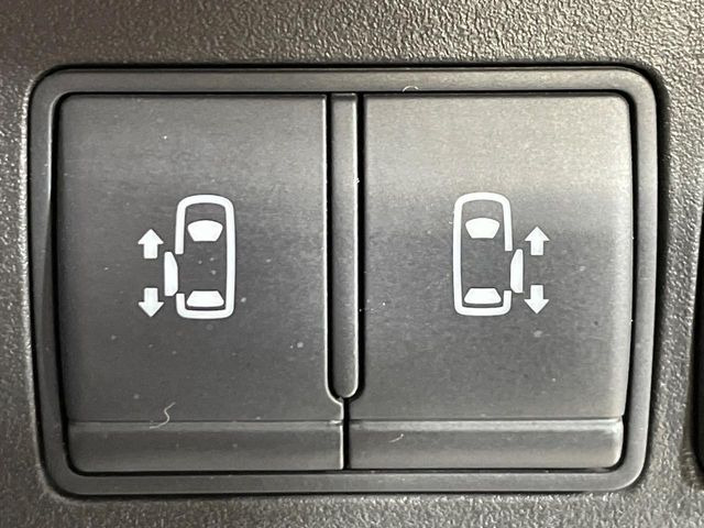 �y�����p���[�X���C�h�h�A�z�X�}�[�g�L�[��^�]�Ȃ̃X�C�b�`�Ō�ȗ����X���C�h�h�A�̊J���\���d��������͂����ăh�A���J����K�v�������A�����Ȃ��q�l�ł��ȒP�ɊJ���߂ł����K�ł���