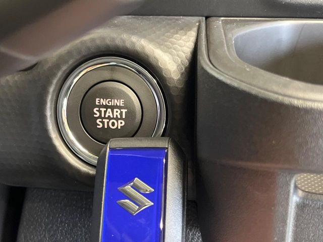 �y�L�[���X�X�^�[�g�V�X�e���z�J�o����|�P�b�g�ɓ��ꂽ�܂܂ł��h�A�̎{���E�������\�ȃX�}�[�g�L�[�𑕔��B�G���W���̃I���E�I�t�����J�M�����o���K�v����������Ƃ��Ă��֗��ł���