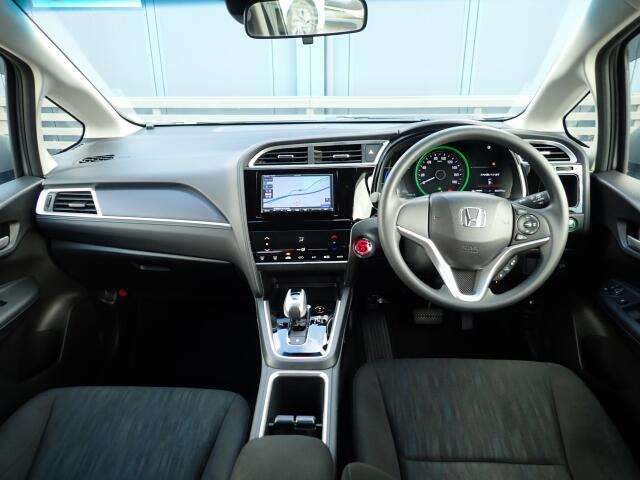 �C���p�l�摜�ɂȂ�܂��B�ԓ��͐��Ǝ҂ɂĎ����N���[�j���O�{�H�ς݂Ȃ̂ŁA��ϐ����ł��B